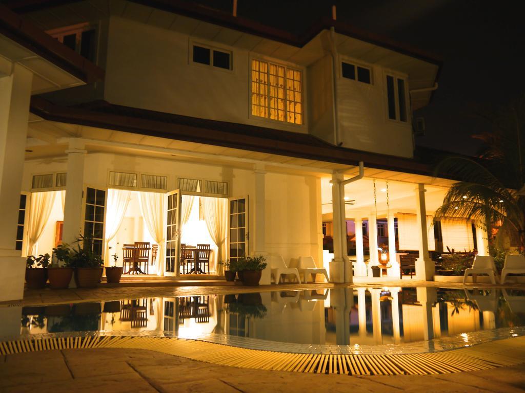 Rumah Putih Near Klia Szepang Kültér fotó