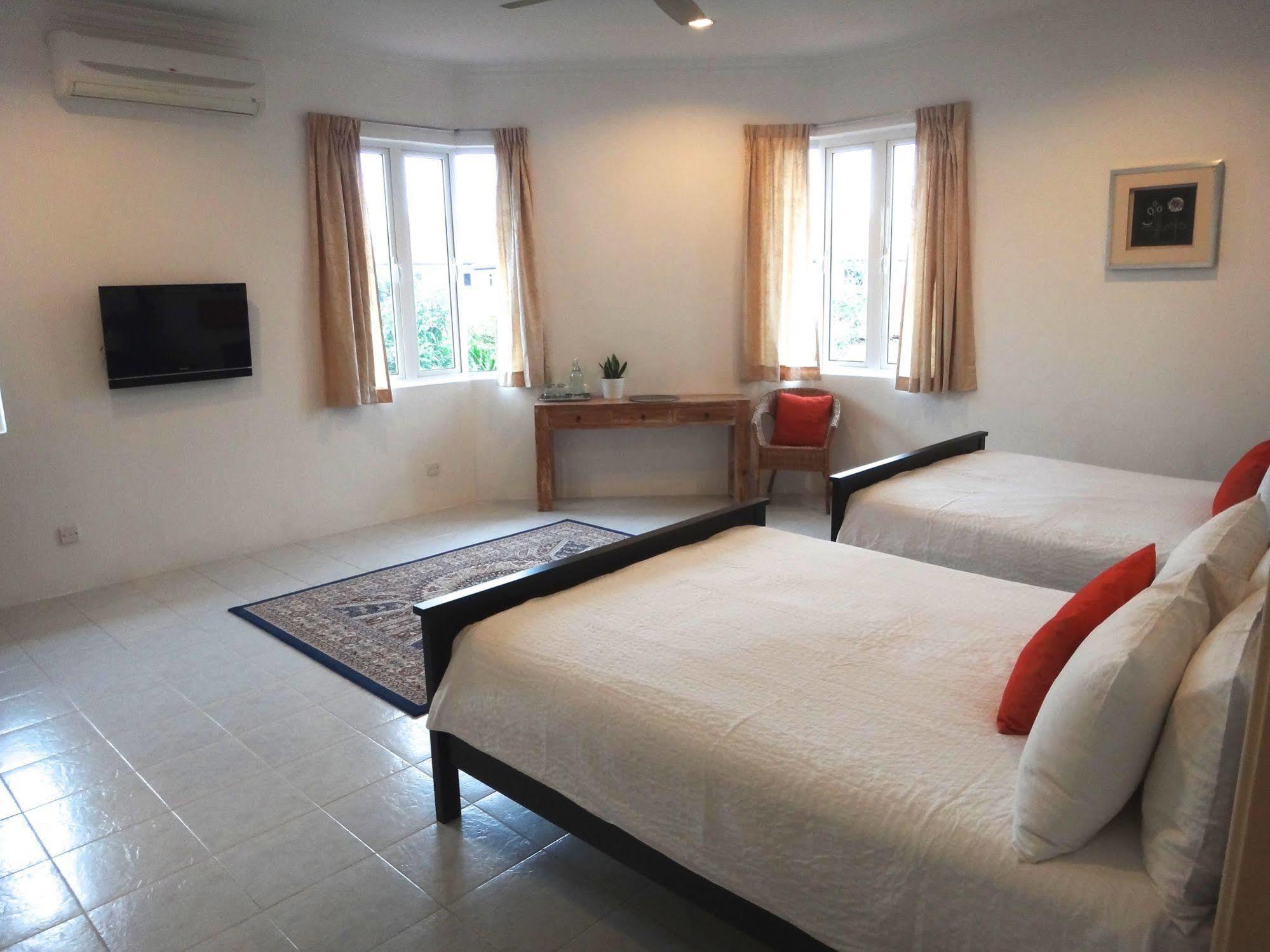 Rumah Putih Near Klia Szepang Kültér fotó